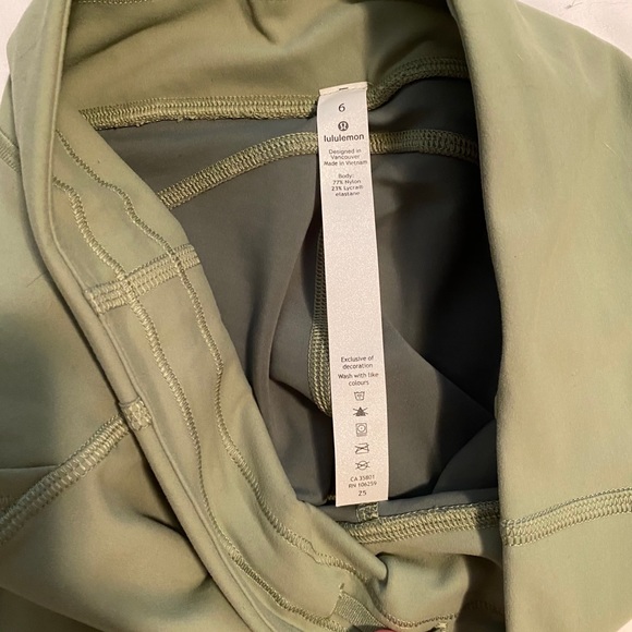 NWOT Lululemon invigorate high rise - Picture 2 of 4